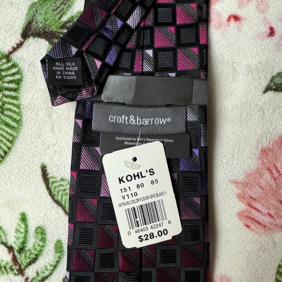 Croft & Barrow Black and Purple Checkered Tie - Picture 3 of 3